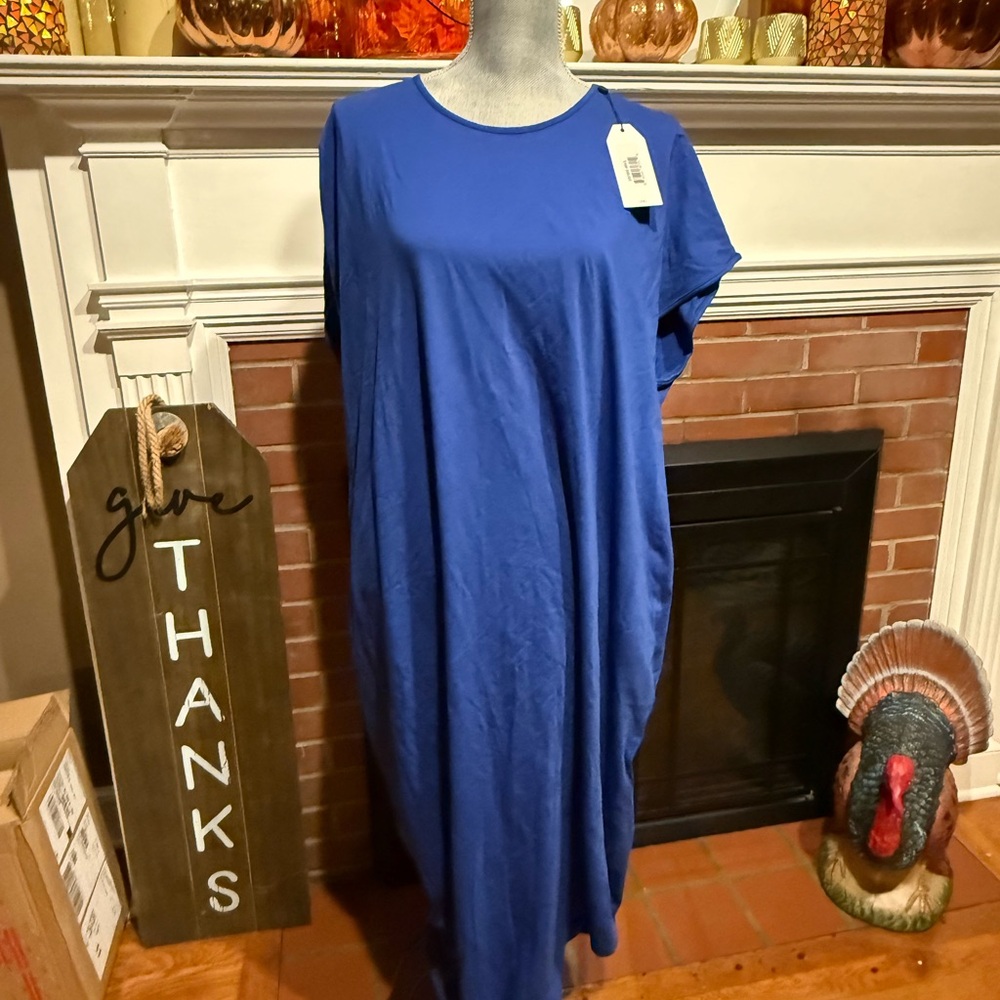 Universal Standard Geneva Dress - Picture 6 of 9